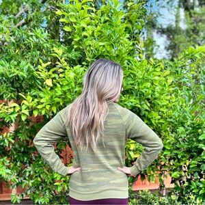 AVIATOR NATION LOGO SWEATSHIRT - CAMO